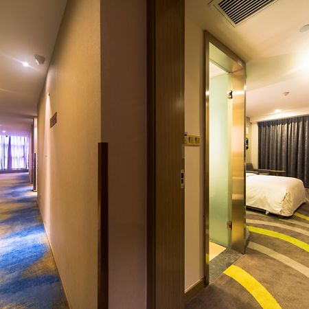 Holiday Inn Express Chengdu Jinniu By Ihg Zewnętrze zdjęcie
